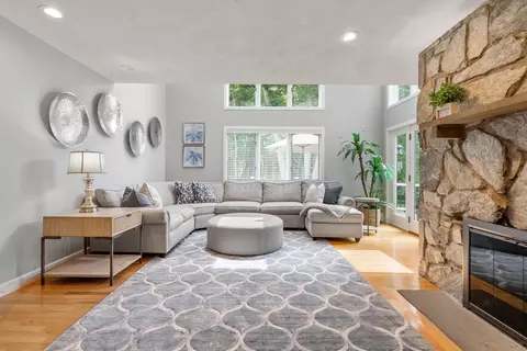 Living - 21 Forest Ln, Manchester, MA 01944 photo 1 of 3