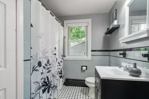 Bath - 15 Juniper Rd, Andover, MA 01810 photo 2 of 2