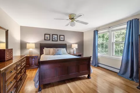 Bedroom - 15 Juniper Rd, Andover, MA 01810 photo 2 of 3