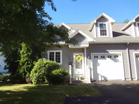 102 Lyman #102, South Hadley, MA 01075