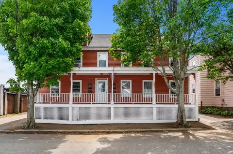 21 Hawkes St #5, Marblehead, MA 01945