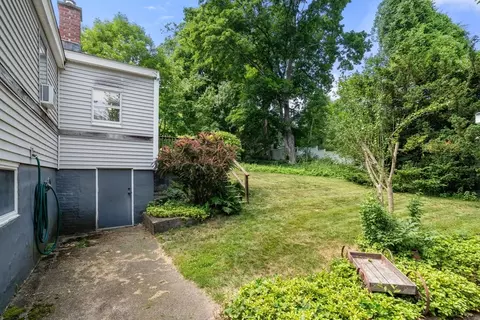 Exterior - 40 Fairfield St, Maynard, MA 01754 photo 5 of 12
