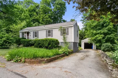 Exterior - 40 Fairfield St, Maynard, MA 01754 photo 2 of 12
