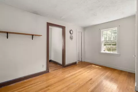 Bedroom - 40 Fairfield St, Maynard, MA 01754 photo 2 of 7