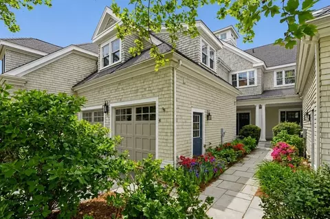41 Backriver Rd #41, Hingham, MA 02043