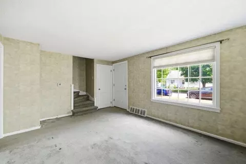 92 Massreco St, Springfield, MA 01109 photo 22