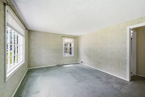 92 Massreco St, Springfield, MA 01109 photo 9