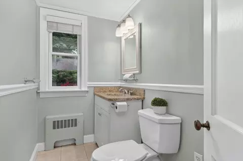 Bath - 16 Bradley Woods Dr, Hingham, MA 02043 photo 1 of 2