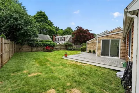 Exterior - 16 Bradley Woods Dr, Hingham, MA 02043 photo 4 of 4