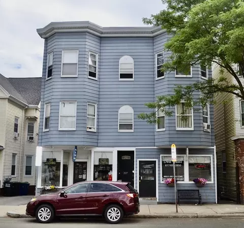 237 Highland Ave, Somerville, MA 02143