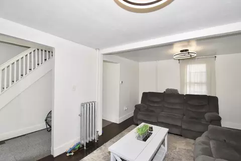 Living - 106 Suffolk St, Springfield, MA 01109 photo 1 of 3