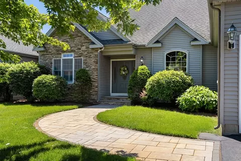 894 Liberty St #6, Braintree, MA 02184