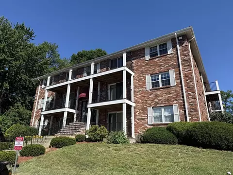 11 Kenmar Dr #10, Billerica, MA 01821