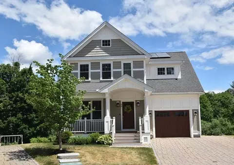 64 Evergreen Ave #8, Bedford, MA 01730