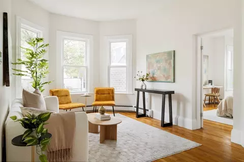 44 Greenville St # A, Somerville, MA 02143