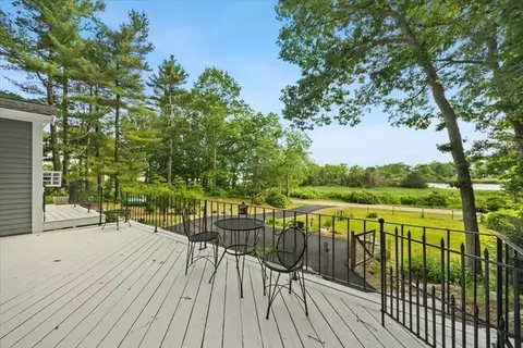 66 Mayflower Ridge Dr, Wareham, MA 02571 photo 35
