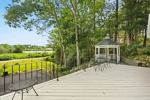 66 Mayflower Ridge Dr, Wareham, MA 02571 photo 33