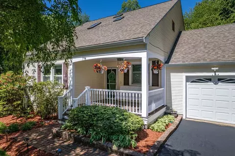 21 Autumn Rd, Medway, MA 02053