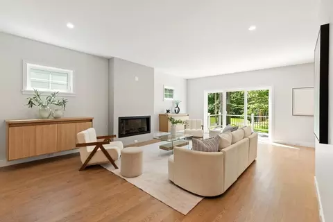 Living - 89 Spring St, Lexington, MA 02421 photo 4 of 5
