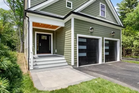 Exterior - 89 Spring St, Lexington, MA 02421 photo 2 of 3