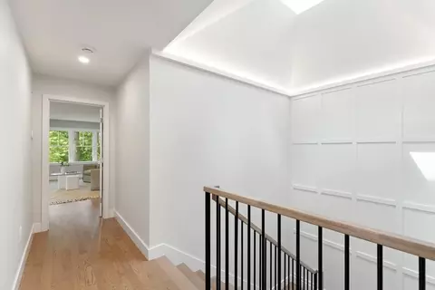 Entry Way - 89 Spring St, Lexington, MA 02421 photo 4 of 4