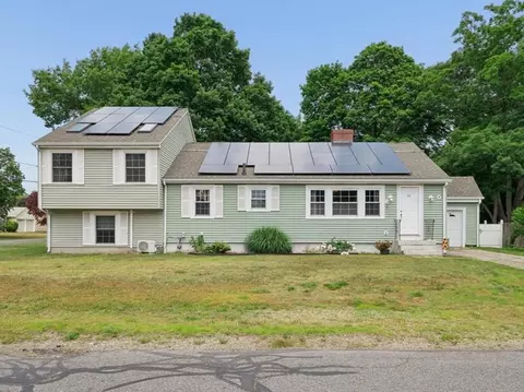 72 Mayfield St, Seekonk, MA 02771