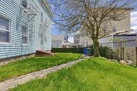 23 Brow St, Fall River, MA 02721 photo 5