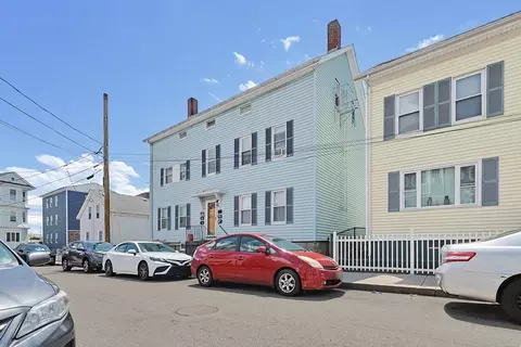 23 Brow St, Fall River, MA 02721 photo 3