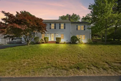 8 Robinwood Dr, Canton, MA 02021