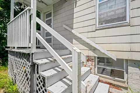 Exterior - 60 Esther St, Worcester, MA 01607 photo 2 of 5