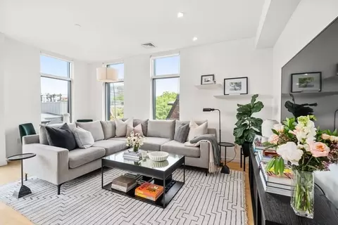 Living - 7 E Springfield #5B, Boston, MA 02118 photo 1 of 1