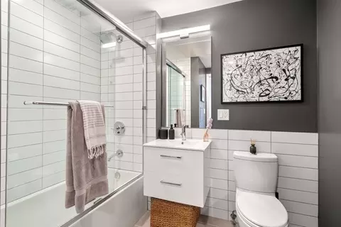 Bath - 7 E Springfield #5B, Boston, MA 02118 photo 2 of 2