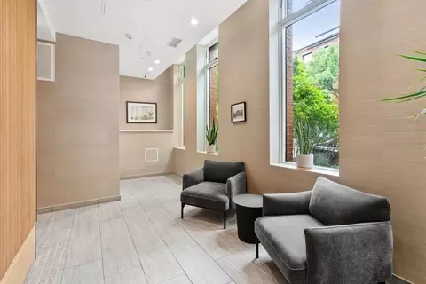 Entry Way - 7 E Springfield #5B, Boston, MA 02118 photo 2 of 2
