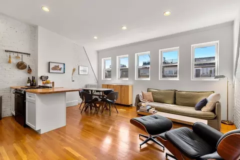 154 W Concord St #4, Boston, MA 02118