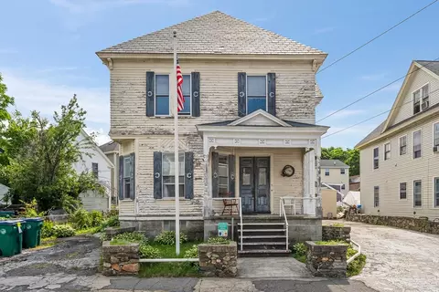 654 School St, Lowell, MA 01851