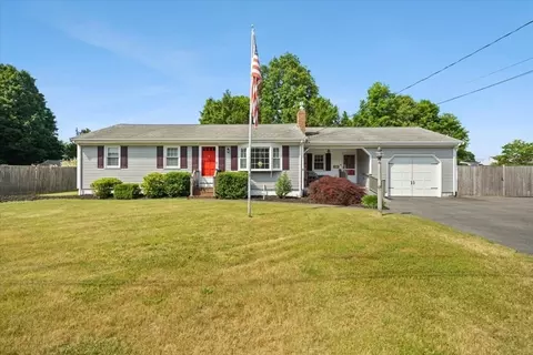 158 Duffy Dr, Taunton, MA 02780