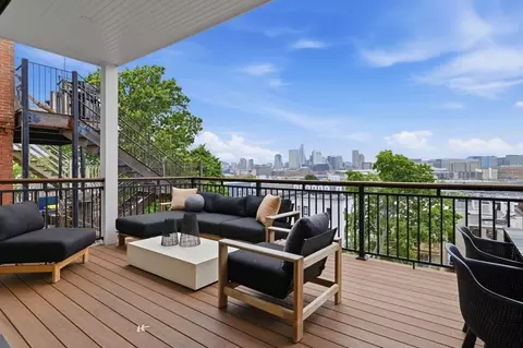 Exterior - 520 E Broadway #2, Boston, MA 02127 photo 2 of 5