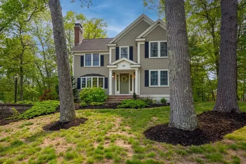 132 Central St, North Reading, MA 01864