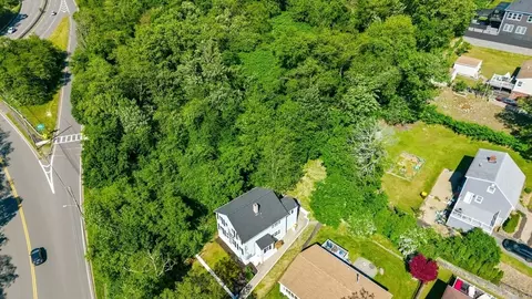 View/Area - 409 Crescent St, Fall River, MA 02720 photo 4 of 5