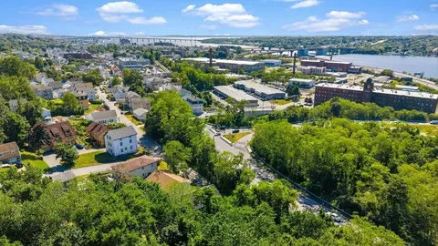 View/Area - 409 Crescent St, Fall River, MA 02720 photo 5 of 5