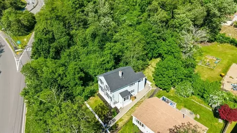 View/Area - 409 Crescent St, Fall River, MA 02720 photo 3 of 5