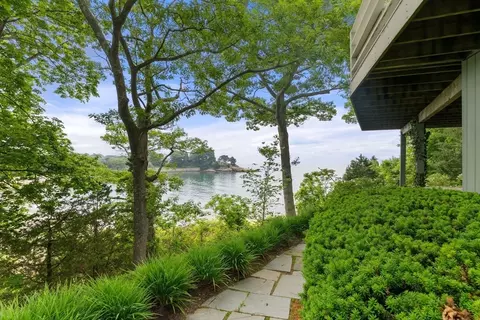 Exterior - 23 Ocean St, Manchester, MA 01944 photo 4 of 4