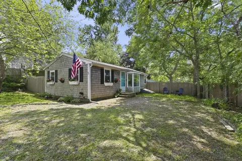 46 Sunset Blvd, Wareham, MA 02538
