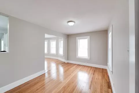 257 Redlands St, Springfield, MA 01104 photo 4
