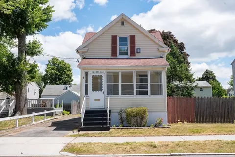 257 Redlands St, Springfield, MA 01104 photo 2