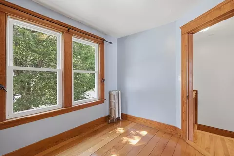Entry Way - 4 Drummond Ave, Worcester, MA 01605 photo 3 of 3