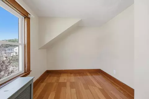 Bedroom - 4 Drummond Ave, Worcester, MA 01605 photo 2 of 6
