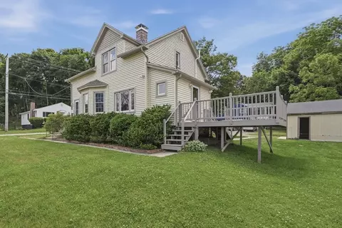 Exterior - 4 Drummond Ave, Worcester, MA 01605 photo 5 of 7