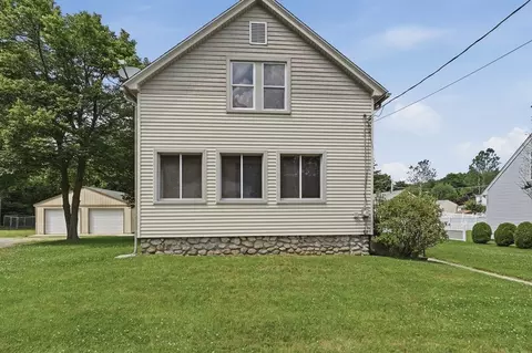 Exterior - 4 Drummond Ave, Worcester, MA 01605 photo 2 of 7