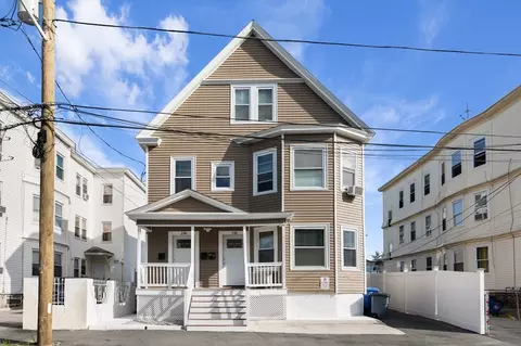 134-136 Boxford St, Lawrence, MA 01843